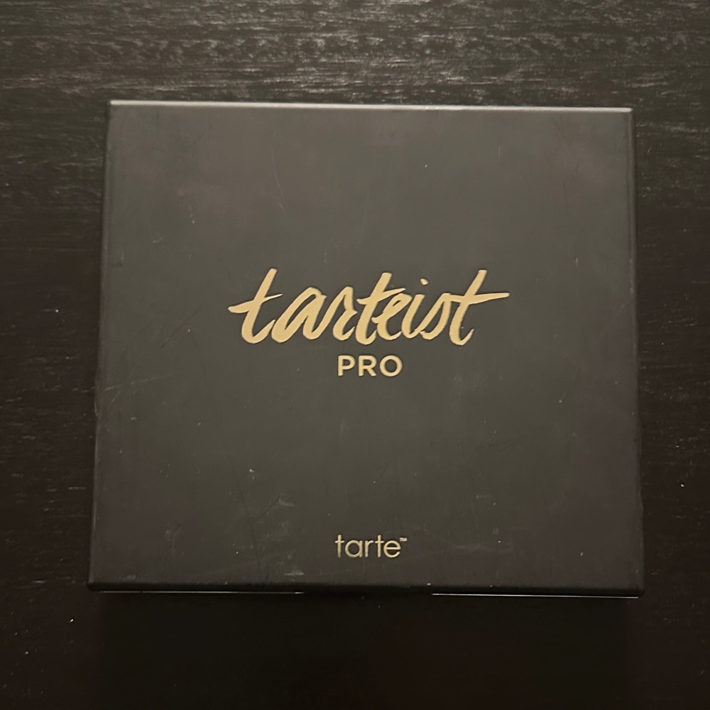 Tarte Tarteist Pro Palette in Black and Gold